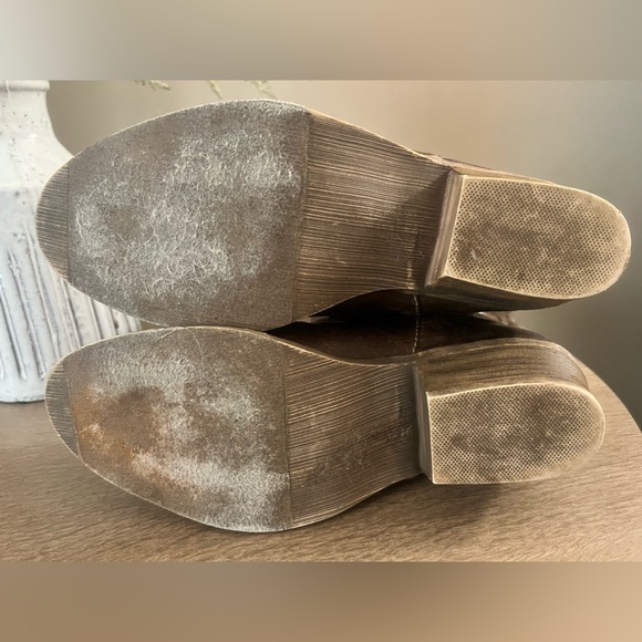 Brown Heeled Cowboy Boots - Picture 8 of 8